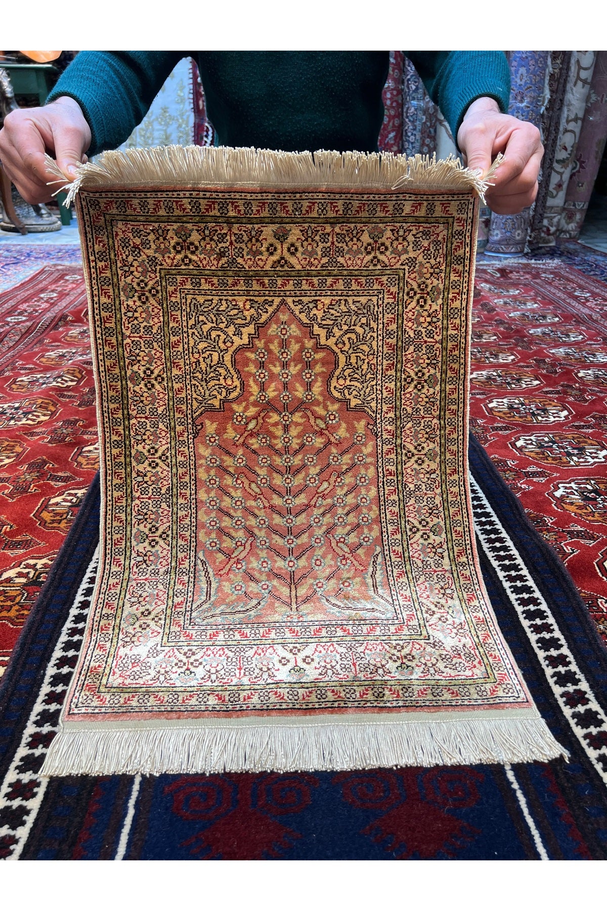 RD RAMAZAN DAG Hand Rug Art Hand-Woven Kayseri Pure Silk Rug Tree of Life Size 70x44 - MALLTURK
