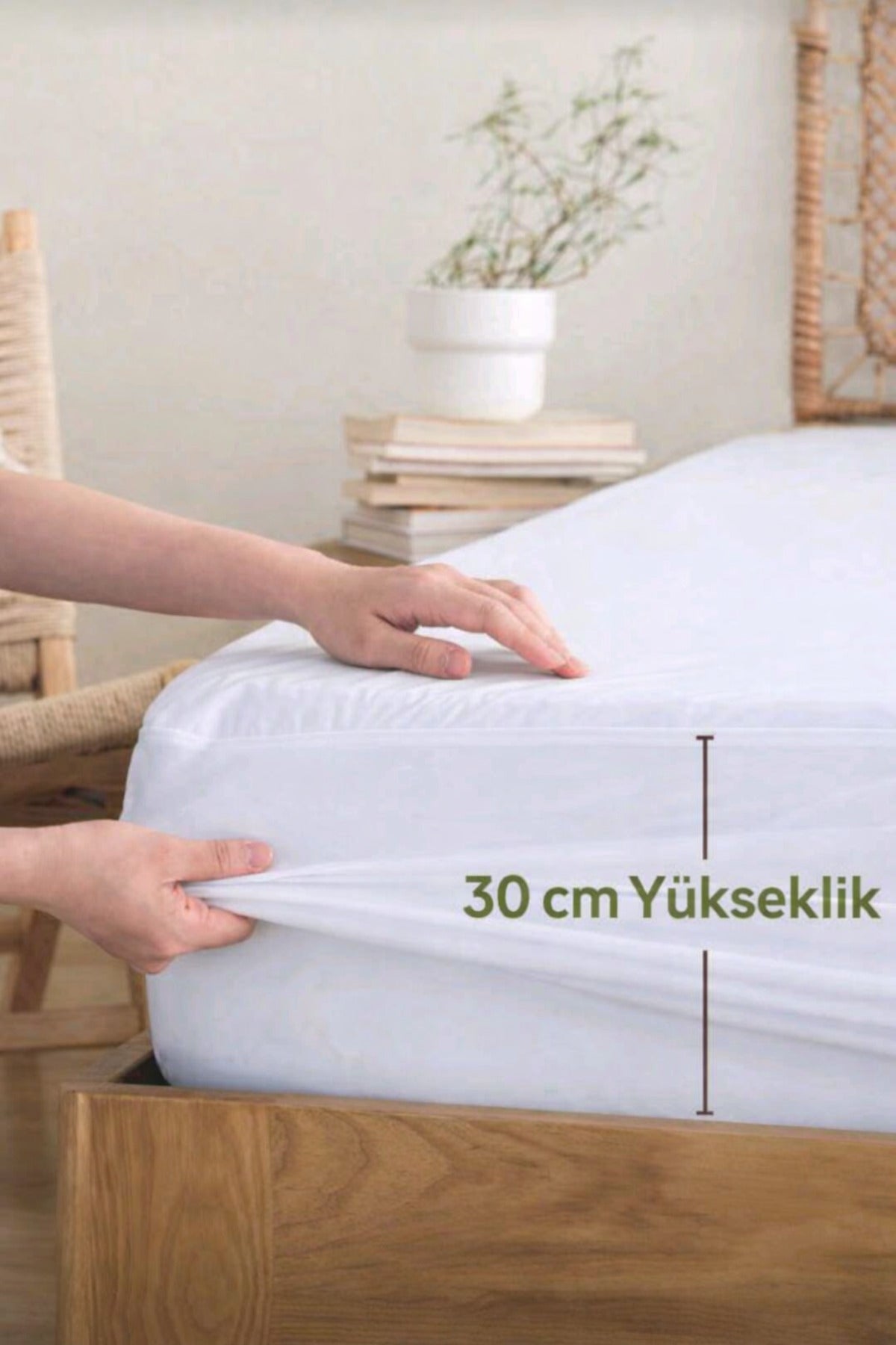 SUVAY Waterproof Microfiber Fitted Mattress Protector - MALLTURK