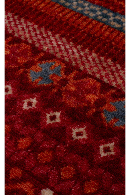 Eko Hali ZARA ZR 19 Red Multiy is a special loom rug shaped by the intensive handiwork of women from Usak. - MALLTURK