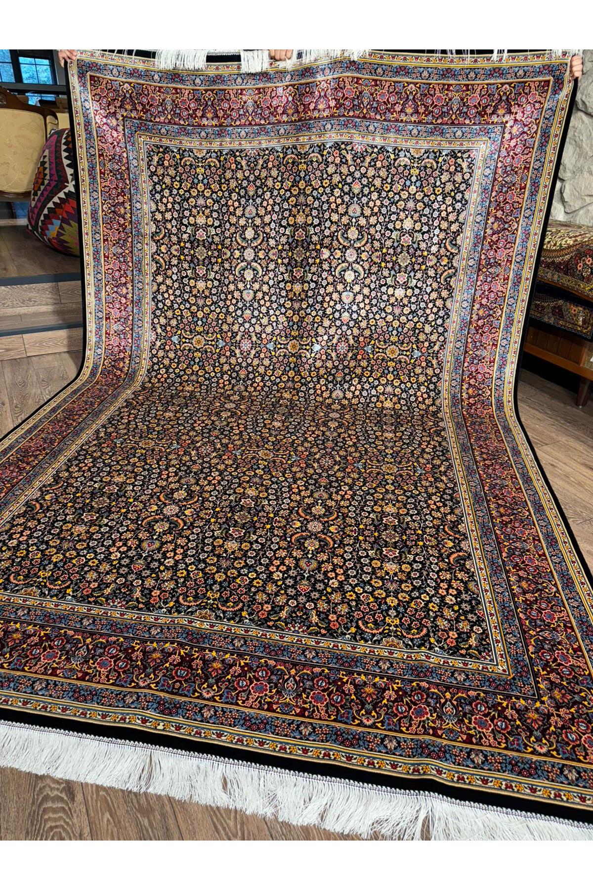Rustikev Iranian Silk Hereke Rug - MALLTURK