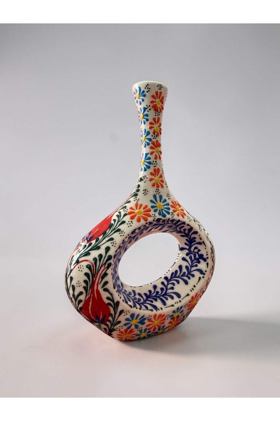YOOS Handmade 28cm Embossed and Lace Scandinavian Porcelain Vase - MALLTURK