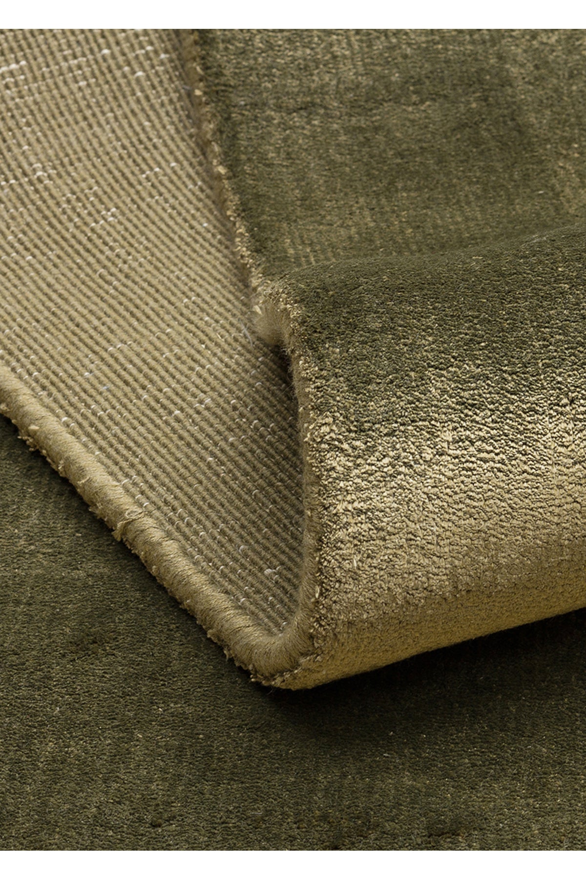 Vog Hali Alure Green Handwoven Pure Bamboo Rug Luxury Soft Minimalist Modern Living Room and Lounge Rug - MALLTURK