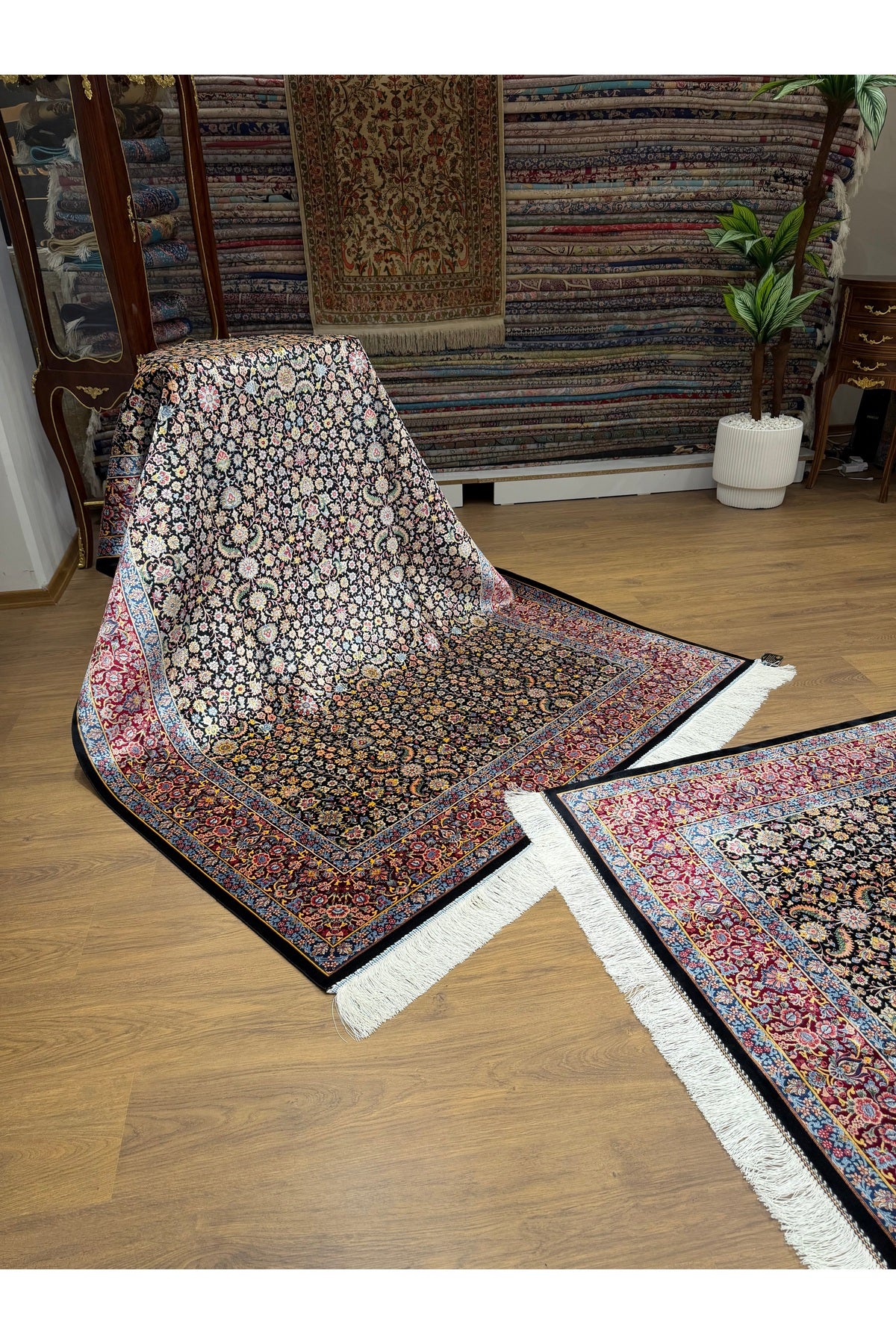 Rug Iranian Silk Seven Mountains Flower Hereke - MALLTURK