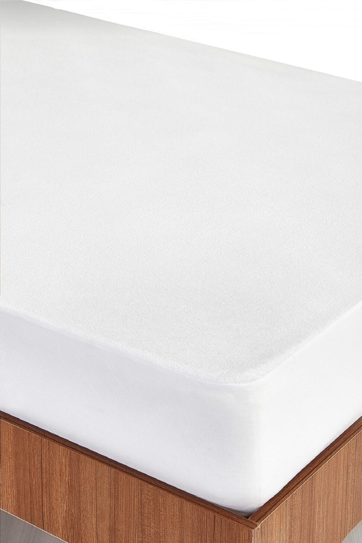 Divanev Bebe Waterproof Microfiber Fitted Mattress Protector - MALLTURK
