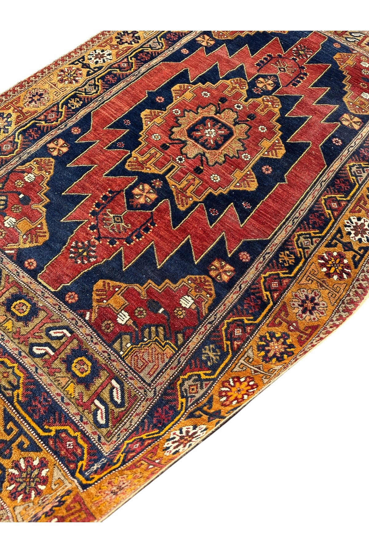 BURAK Rug Hand-Woven Antique 140 Yasinda ZILE Rug 130x230 Natural Dye Basyapit Rug - MALLTURK