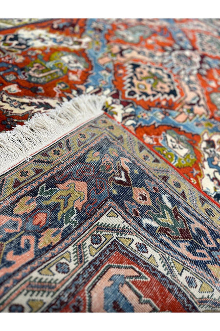 SIRVAN Rug Hand-Woven Yoruk Rug - 142x202 - MALLTURK