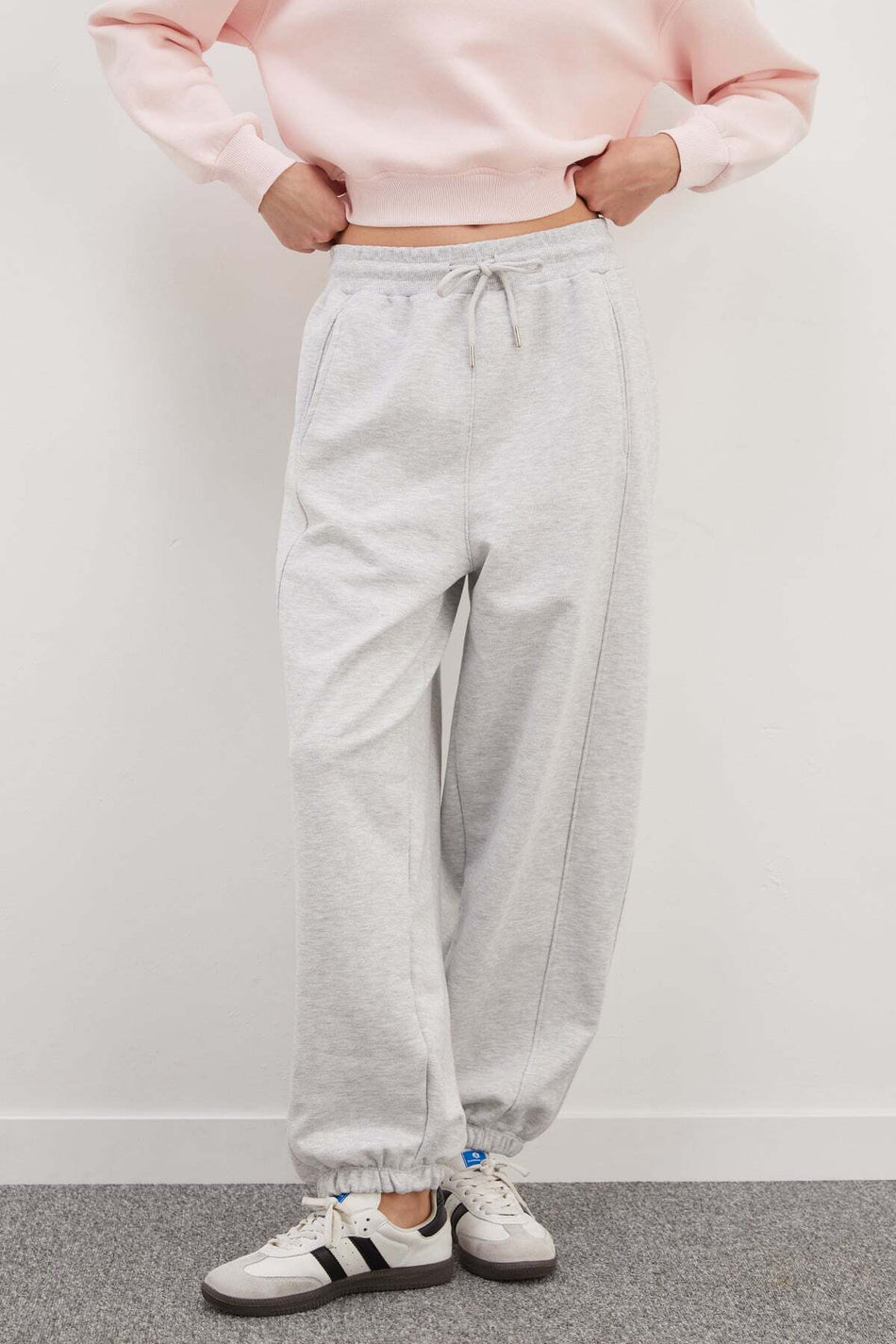 Ribbed Jogger Sweatpants with Elastic Waist