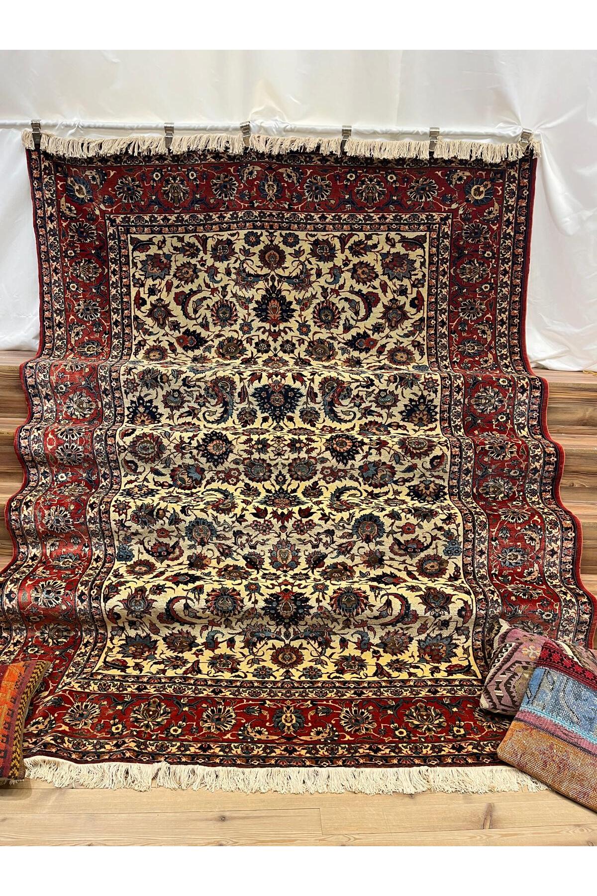 SIRVAN Rug Hand-Woven Hereke Rug - 290 x 215 - MALLTURK