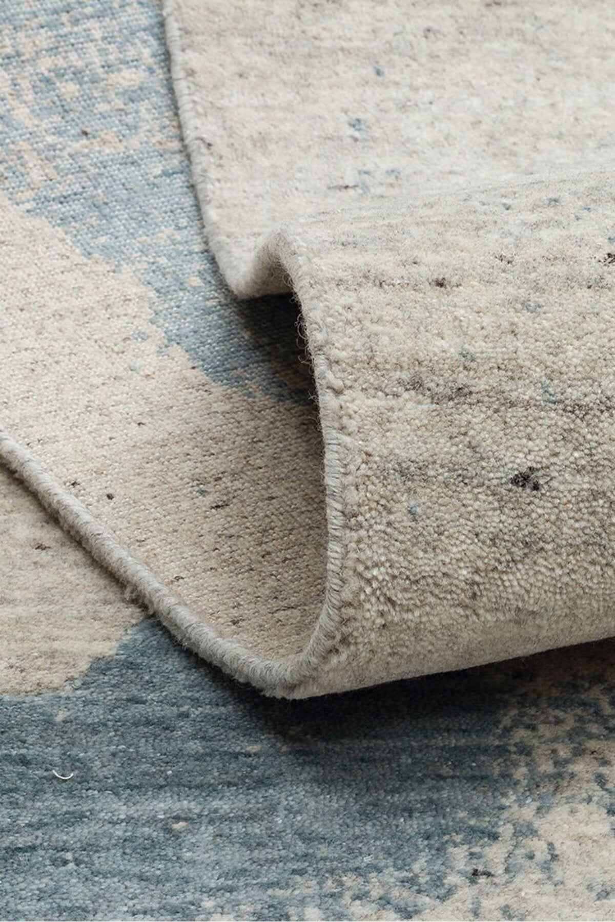 Kalesta Rug Grace Beige Blue, Self-Patterned Pattern Wool, Viscose and Cotton Blend Pattern Elegant Living Room Rug - MALLTURK