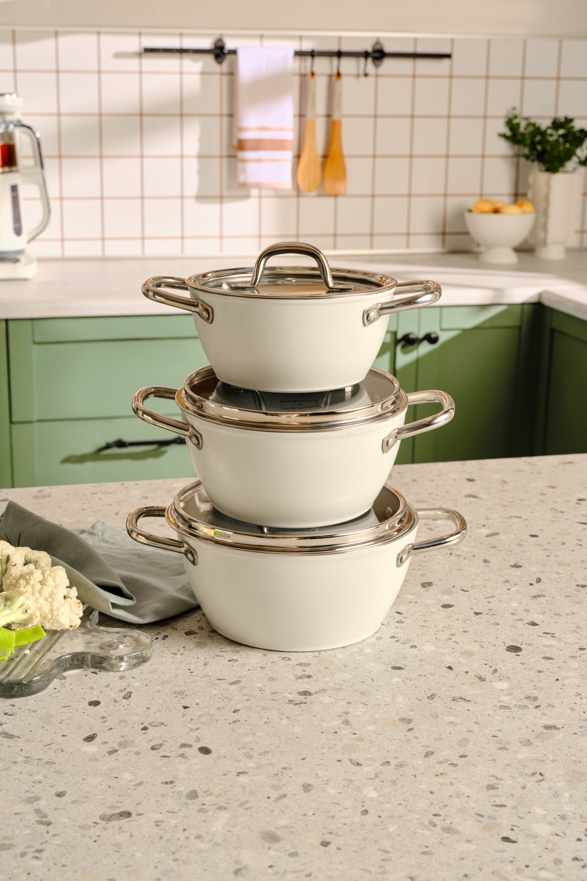 Karaca x Refika Swiss Crystal Kulplu 6 Piece Midi 0 Yag Ile Nonstick Pot Set Creamy
