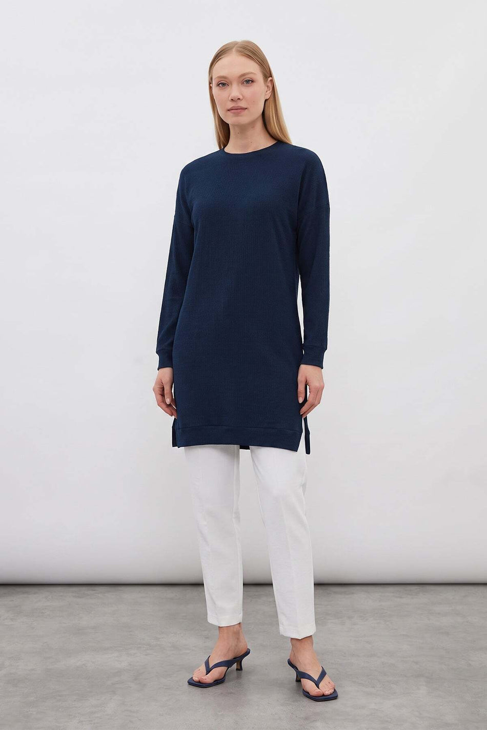 Crinkle Fabric Crew Neck Tunic with Slits on the Sides
