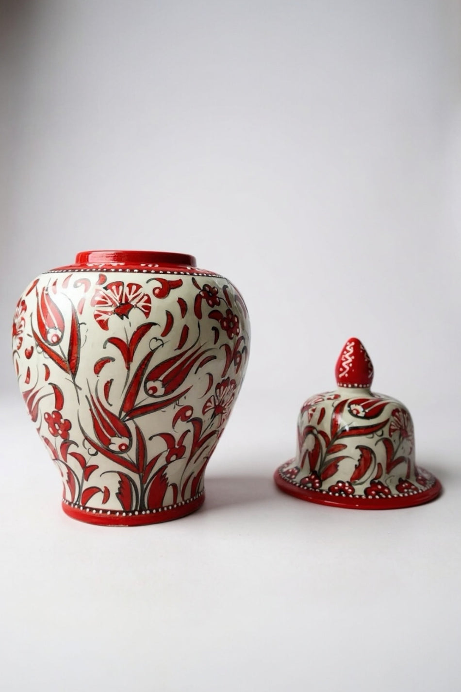 STORESZA Handmade Custom Design Sable Craftsmanship 30cm Red and White Shah Cube Ceramic Vase - MALLTURK