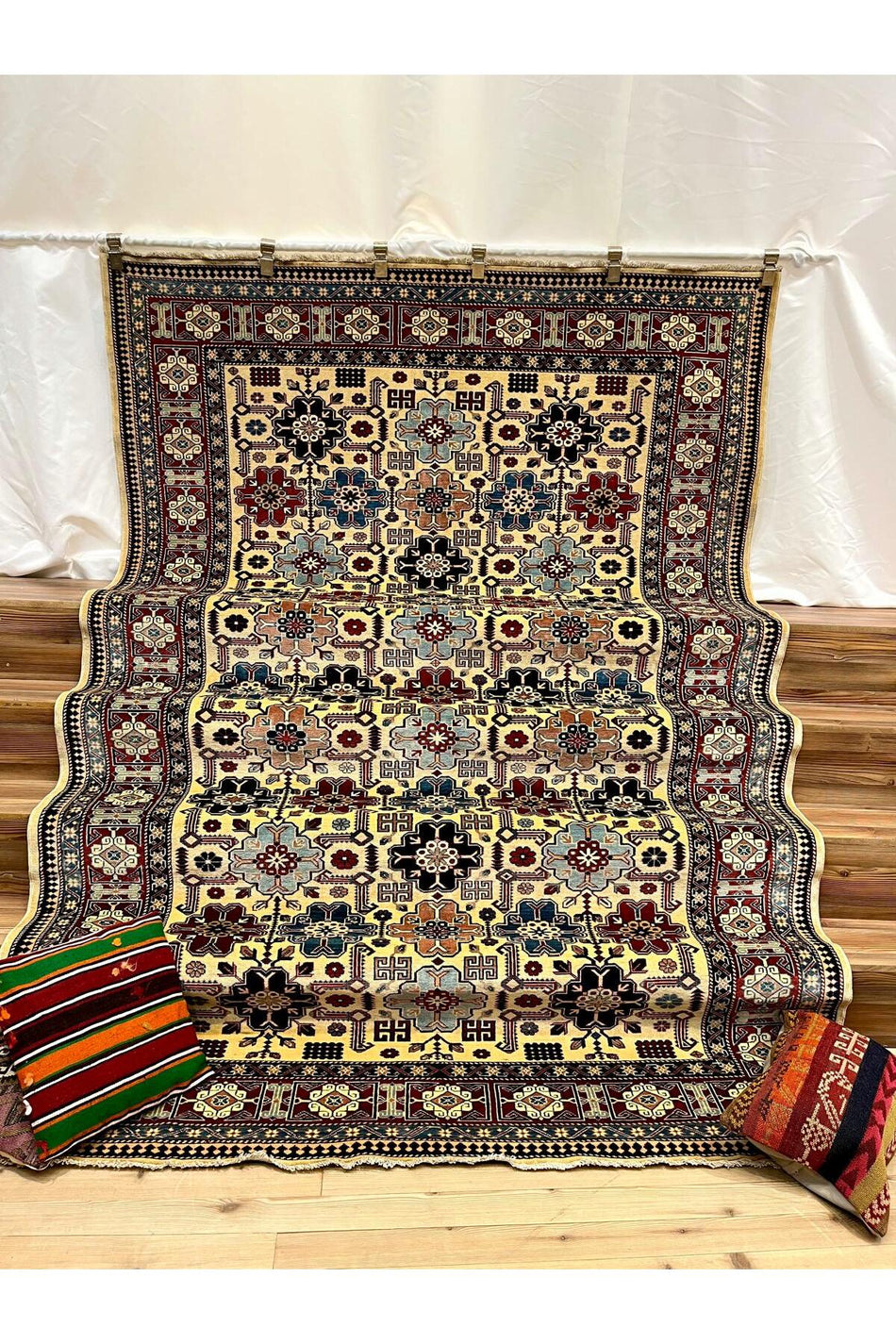Sirvan Handwoven Afghan Usak Carpet - 191 x 295 - MALLTURK