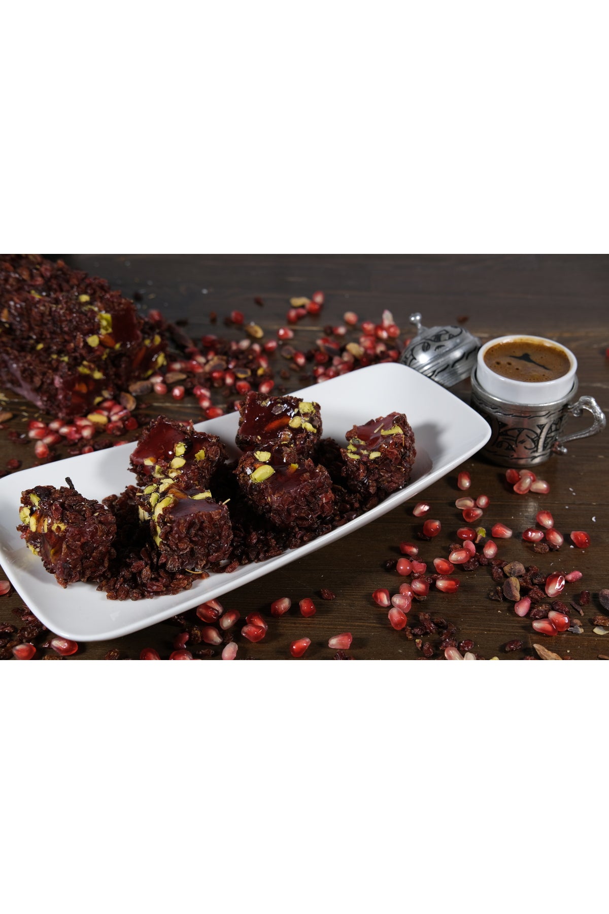 ALTINYAYLA Turkish Delight Pomegranate Flavored Pistachio zeresk uzumlu Turkish Delight 500 g - MALLTURK