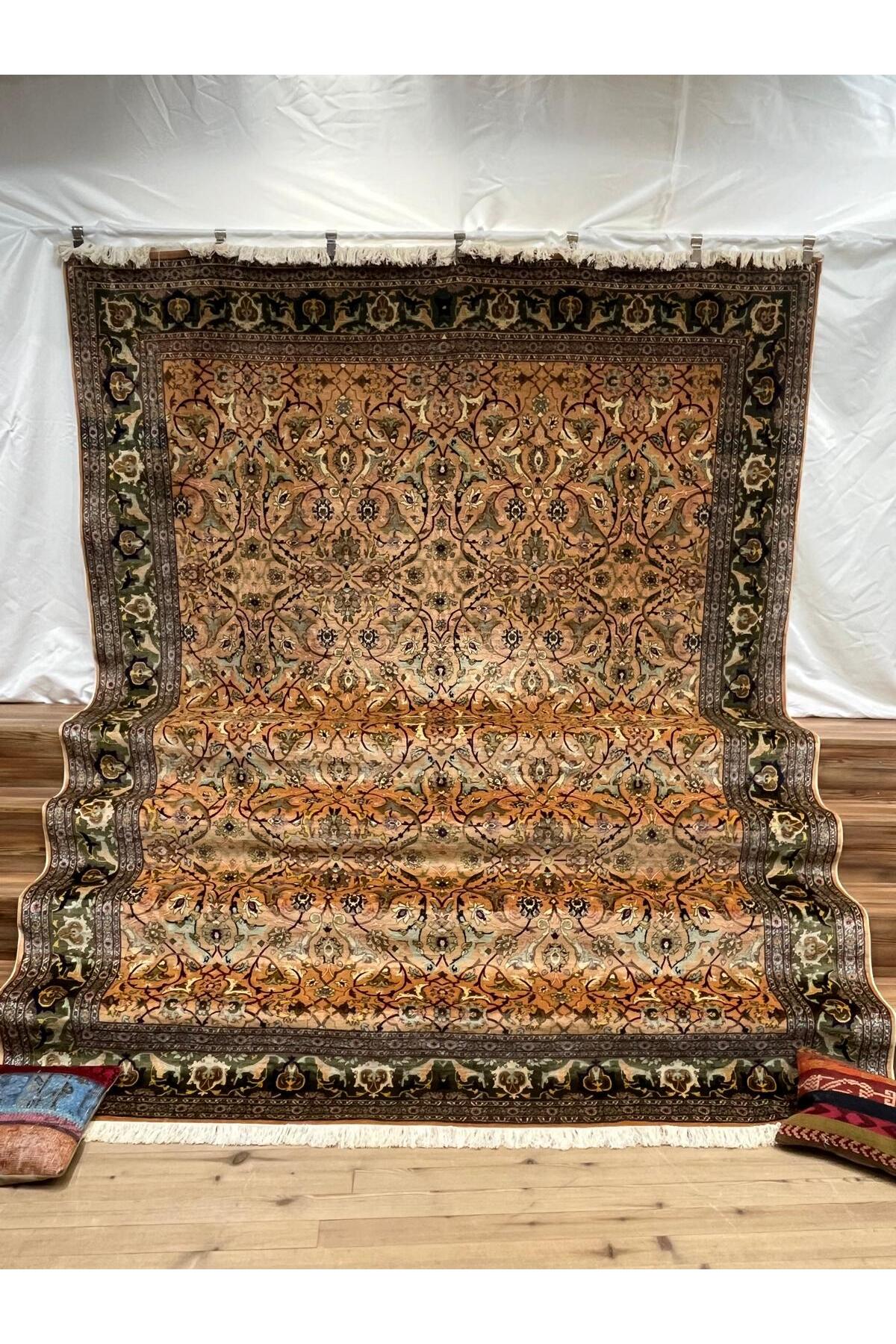 SIRVAN Rug Hand-Woven Hereke Rug - 345 x 264 - MALLTURK