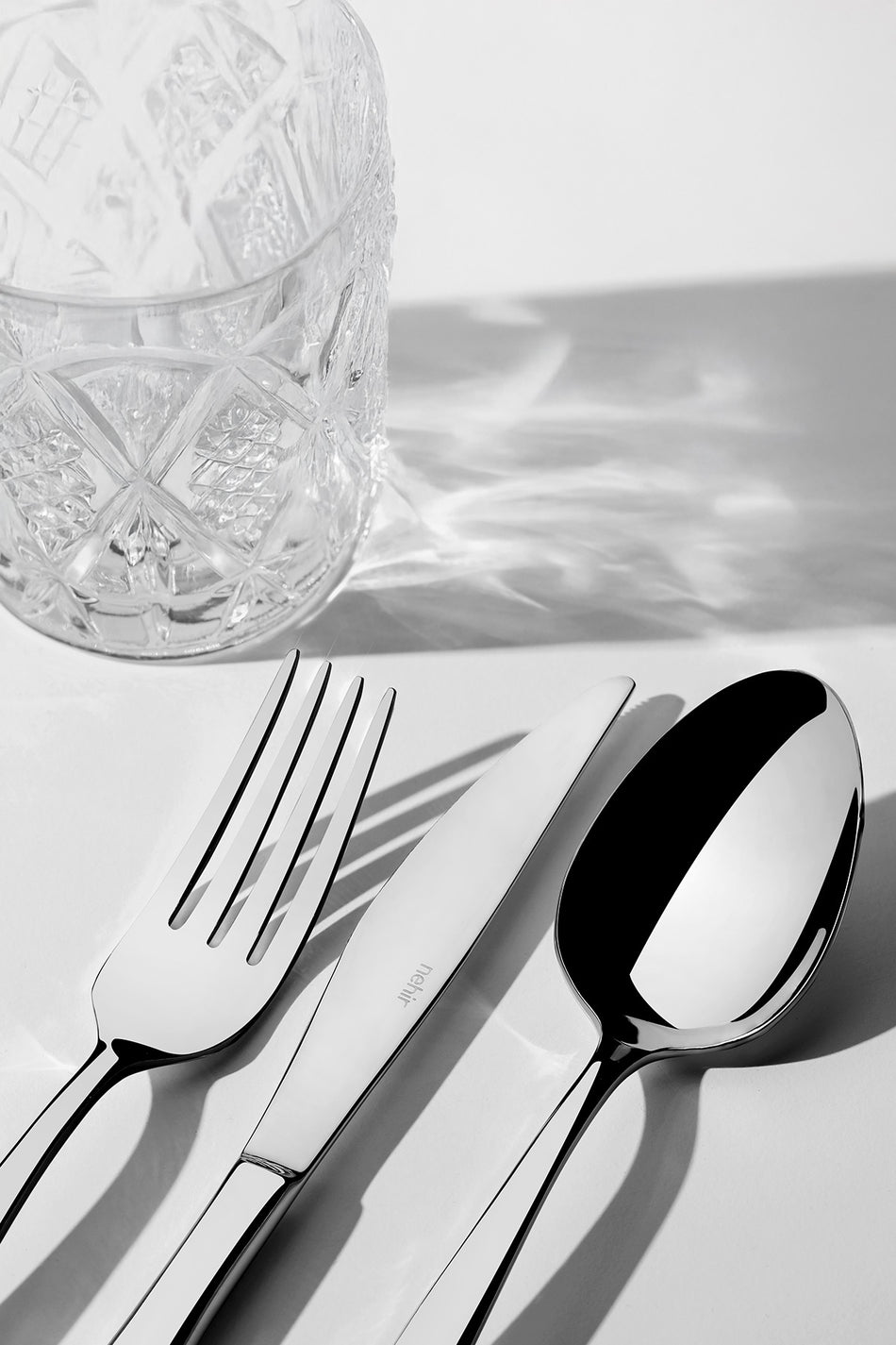 Nehir zarif Plain 12 Place Setting 72 Piece Boxed Flatware Set - MALLTURK