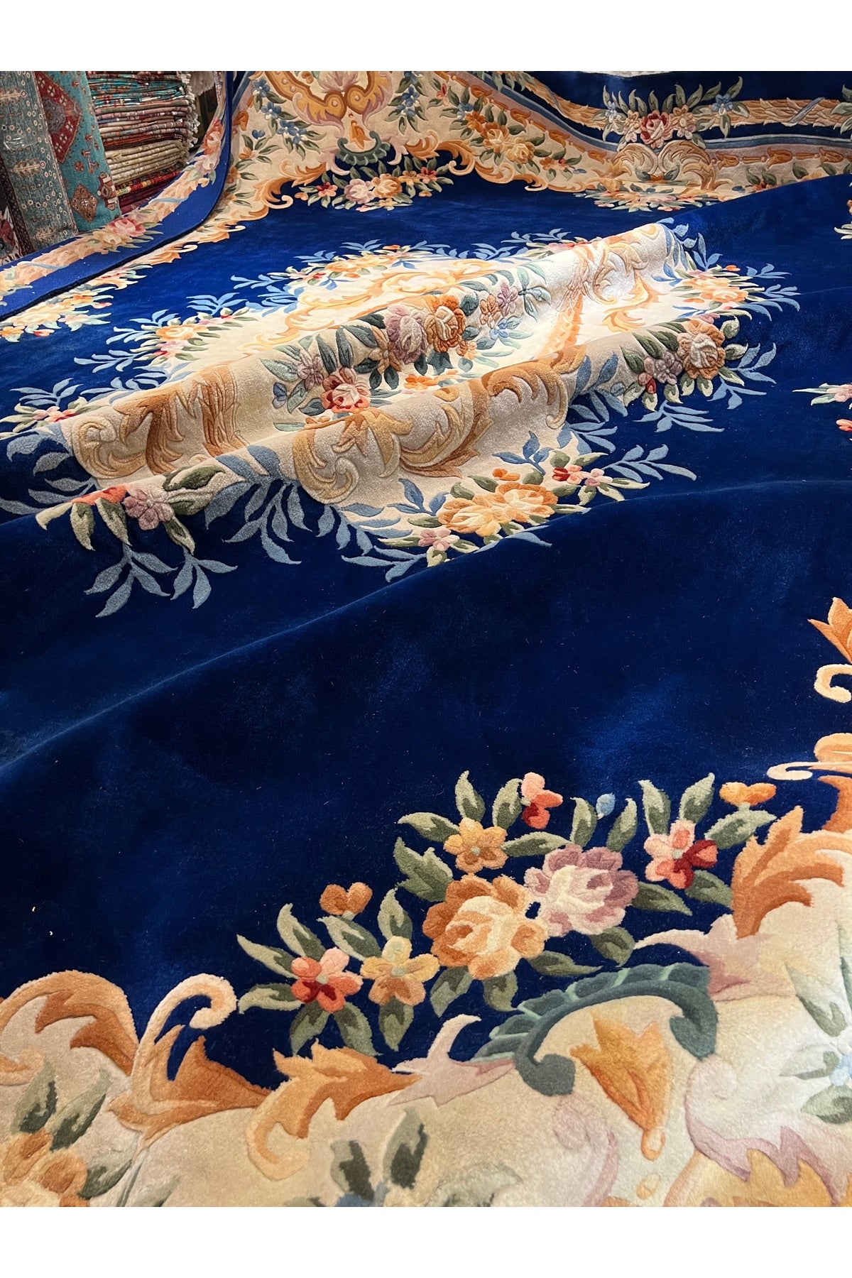 RD RAMAZAN DAG Hand Rug Art Hand-Woven Embossed Chinese Rug Premium Quality Navy Color Exceptional Bir Urun Size 460x370 - MALLTURK