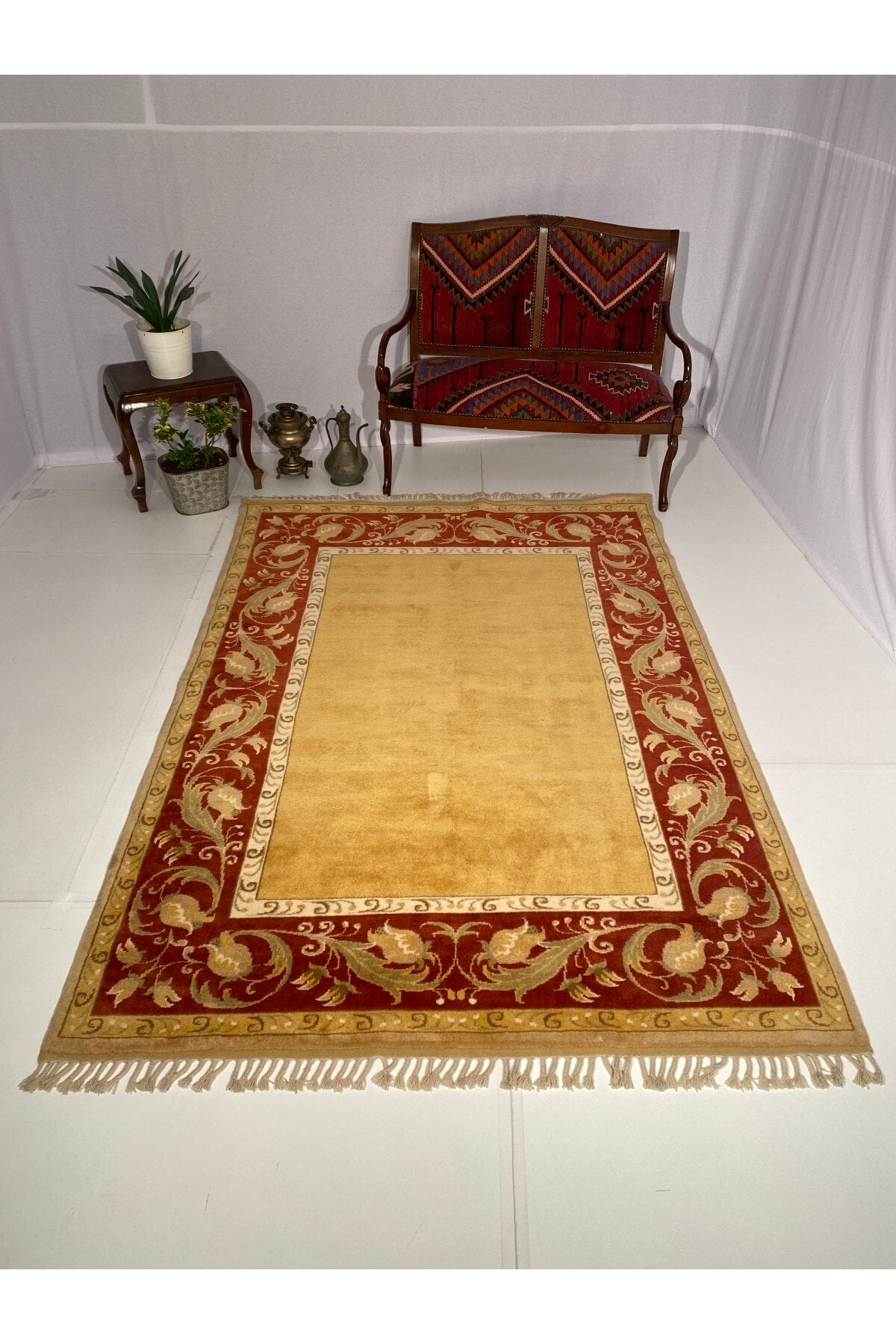 SIRVAN Rug Hand-Woven Usak Rug-171 X 242