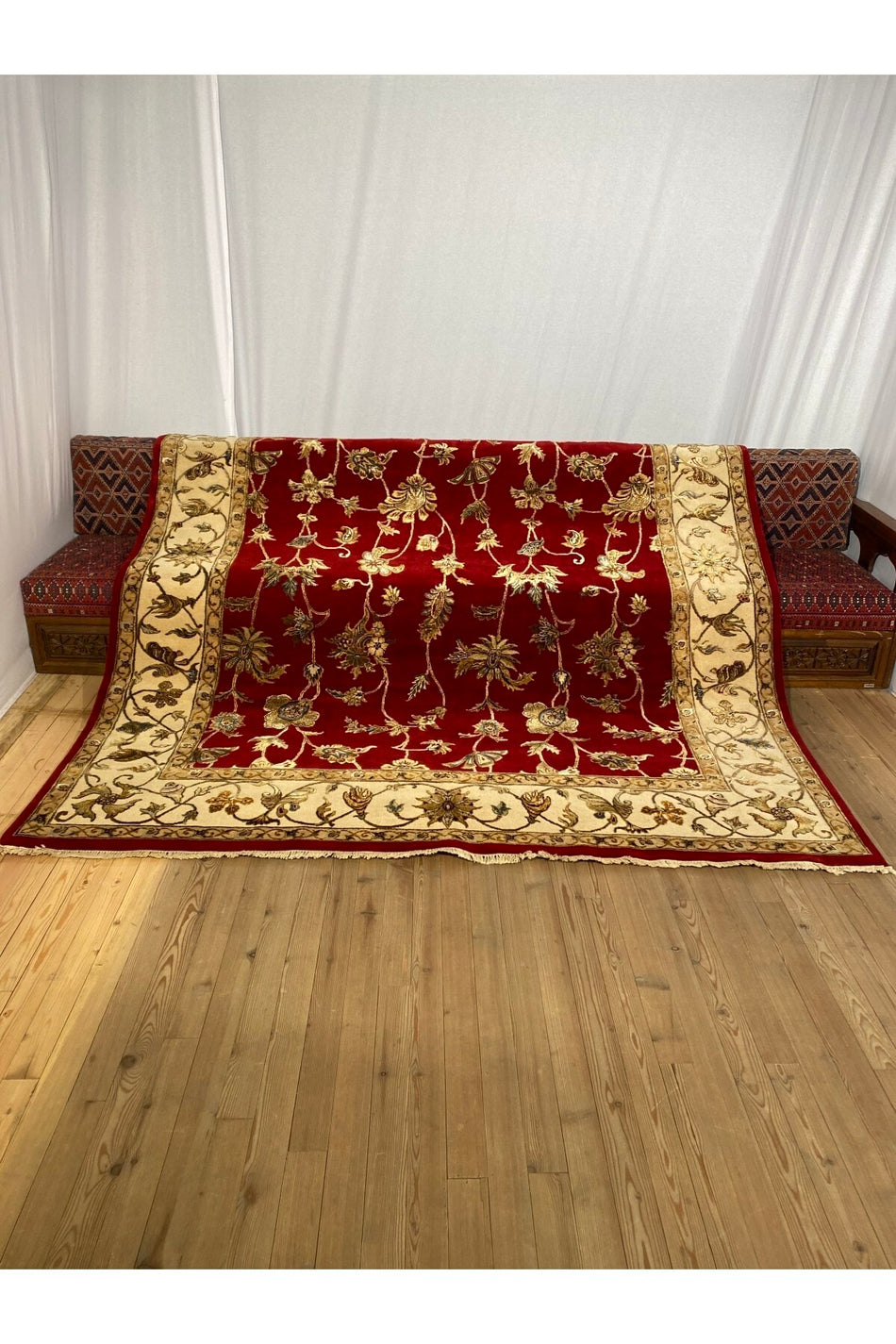 Sirvan Hali Handwoven Usak Carpet - 254 x 304 - MALLTURK