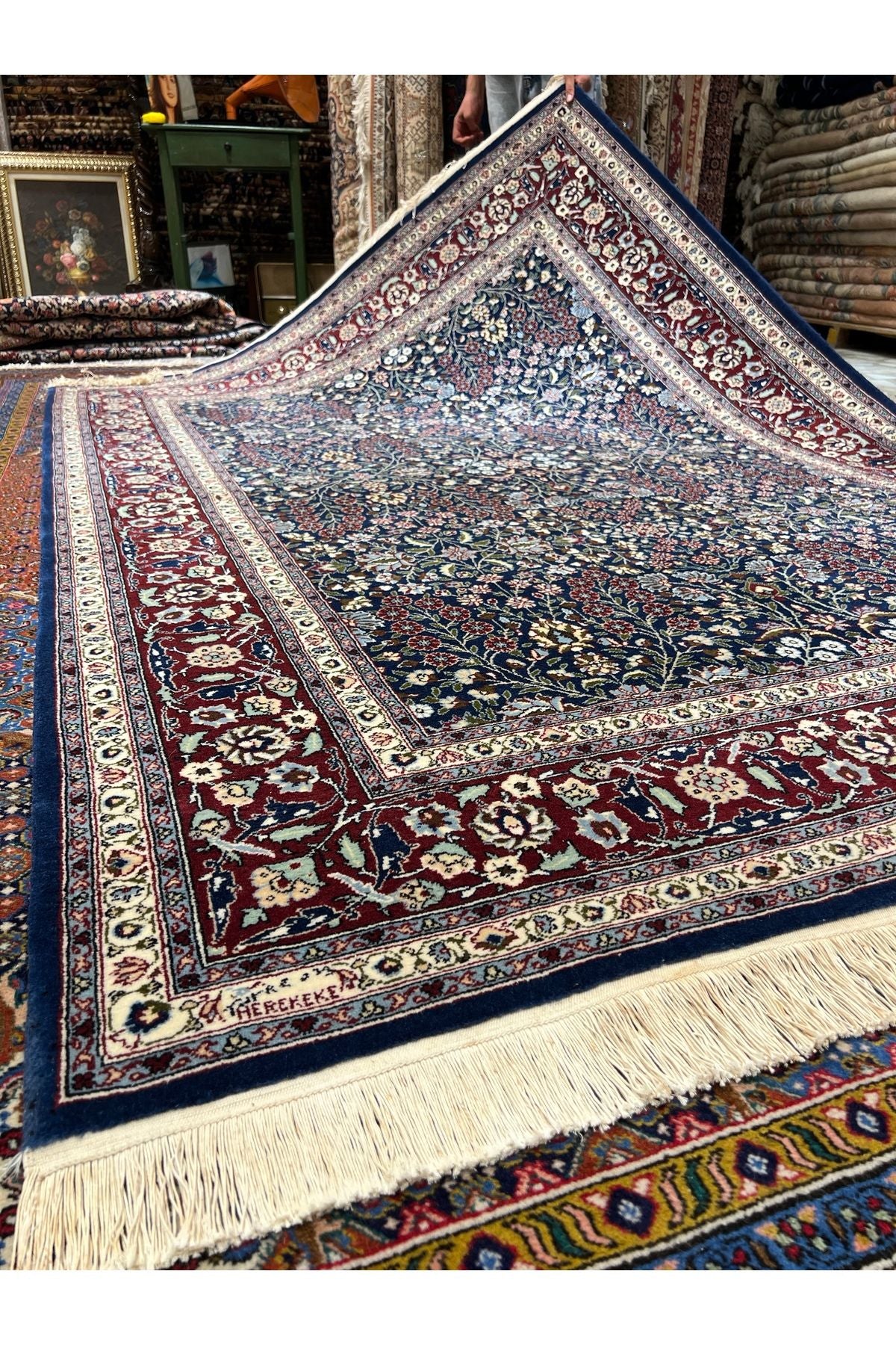 RD RAMAZAN DAG Hand Rug Art Hand-Woven Hereke Rug Signed Seven Mountains Flower 250x172 - MALLTURK