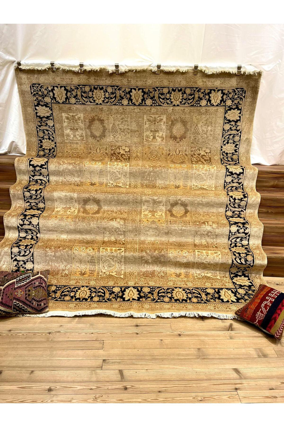 Sirvan Handwoven Afghan Usak Carpet - 251 x 308 - MALLTURK