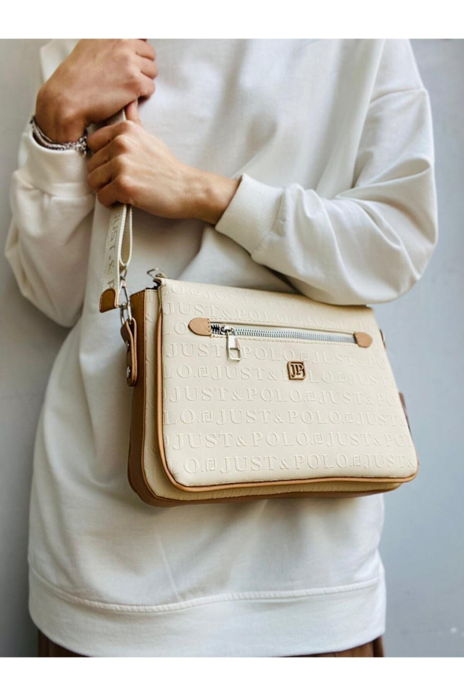 Just Polo Women's Cream and Tan 3D Just & Polo Patterned Shoulder and Handbag - MALLTURK
