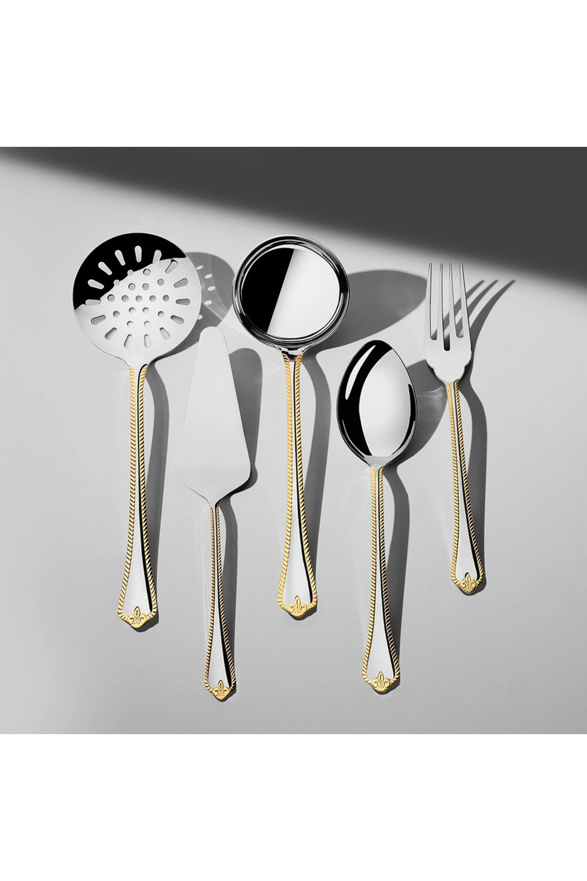 Nehir fulya 24 ayar Plain Gold Plated 89 Piece deri Boxed Flatware Set - MALLTURK