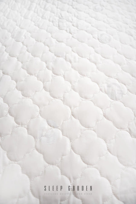 Sleep Garden Natura Collection Waterproof Fitted Mattress Protector - MALLTURK