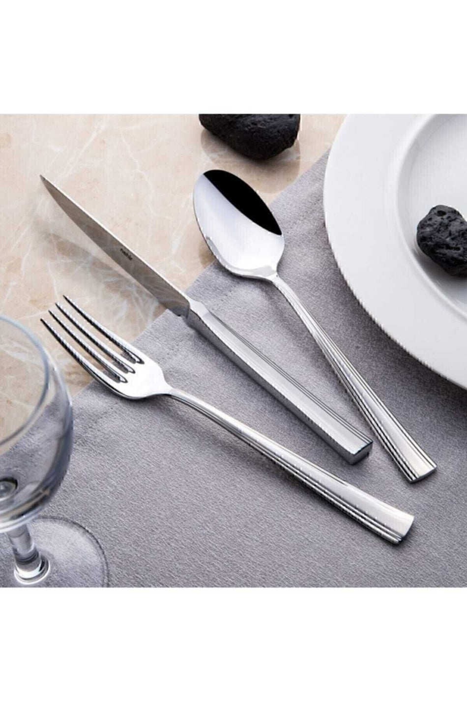 Nehir katre Plain 84 Piece deri Boxed Flatware Set - MALLTURK