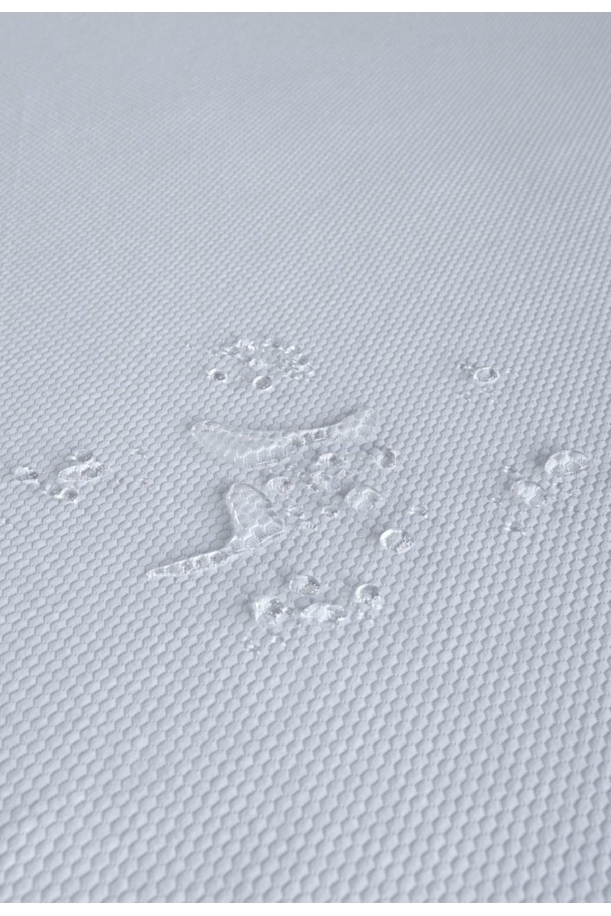 First Class Waterproof Fitted Mattress Protector - MALLTURK