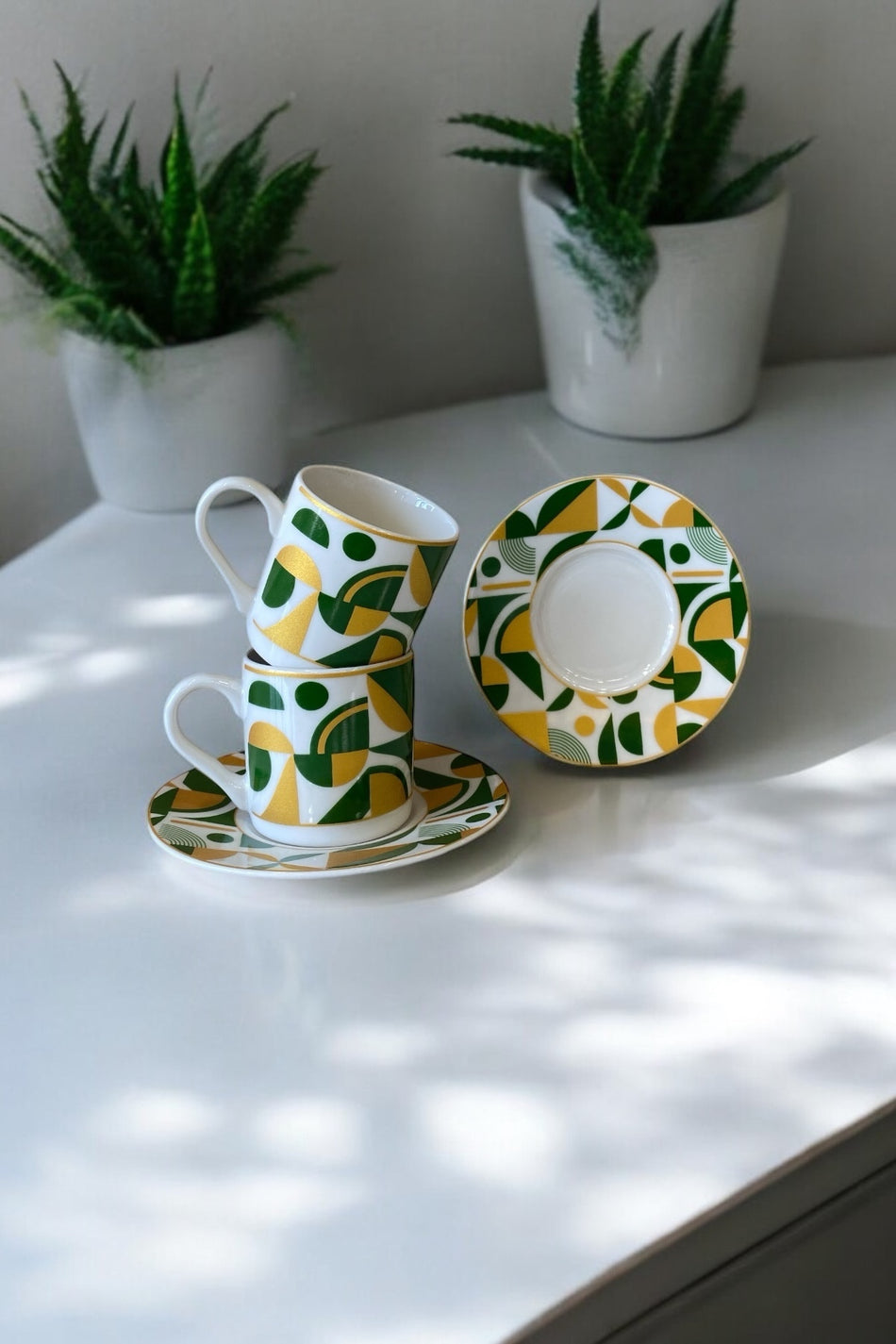 Eporselen Festival 2-Person 4-Piece Porcelain Coffee Cup Set Multicolored