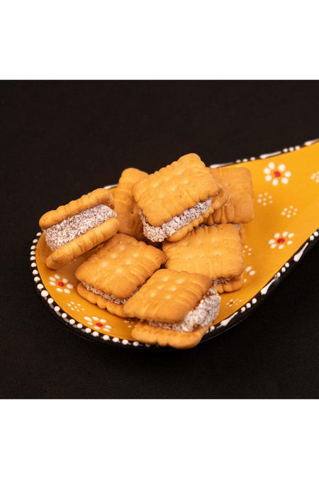 Leblebi Carsisi with Biscuit Rose Turkish Delight 250 g - MALLTURK