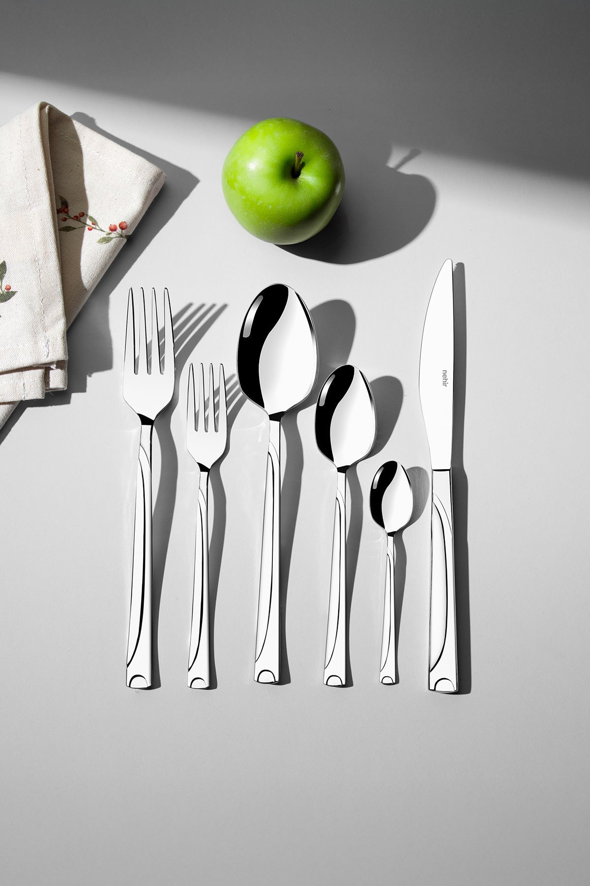 Nehir fiesta Plain 12 Place Setting 72 Piece Boxed Flatware Set - MALLTURK