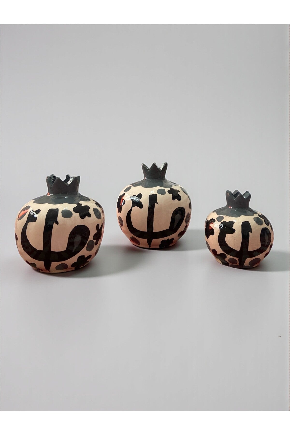 YOOS Handmade Brush Craftsmanship Vav and Elif Patterned 3-Piece Ceramic Pomegranate Set - MALLTURK