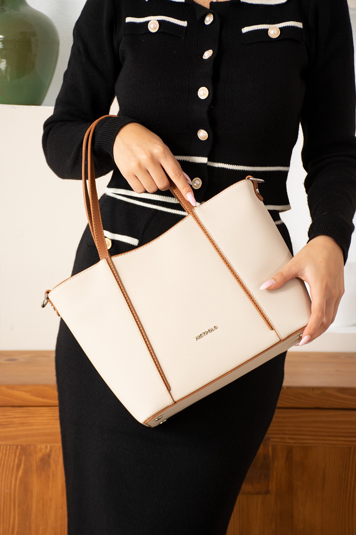 Just Polo Women's Hand and Shoulder Bag, New Season, Dimensions: Height: 24 cm, Width: 33 cm Creamy Tan - MALLTURK