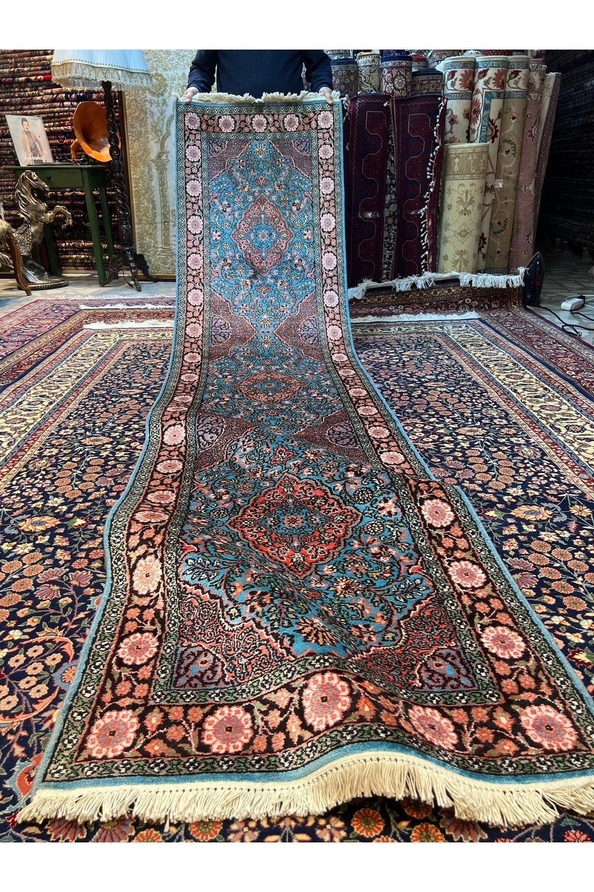 RD RAMAZAN DAG Hand Rug Art Hand-Woven Iranian Kashmir Silk Rug Size 306x80 - MALLTURK