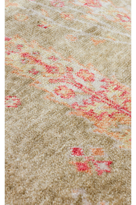 Eko Hali ZR 08 Green Autumn Round Carpet, a special loom carpet shaped by the intensive hand labor of women from Usak. - MALLTURK