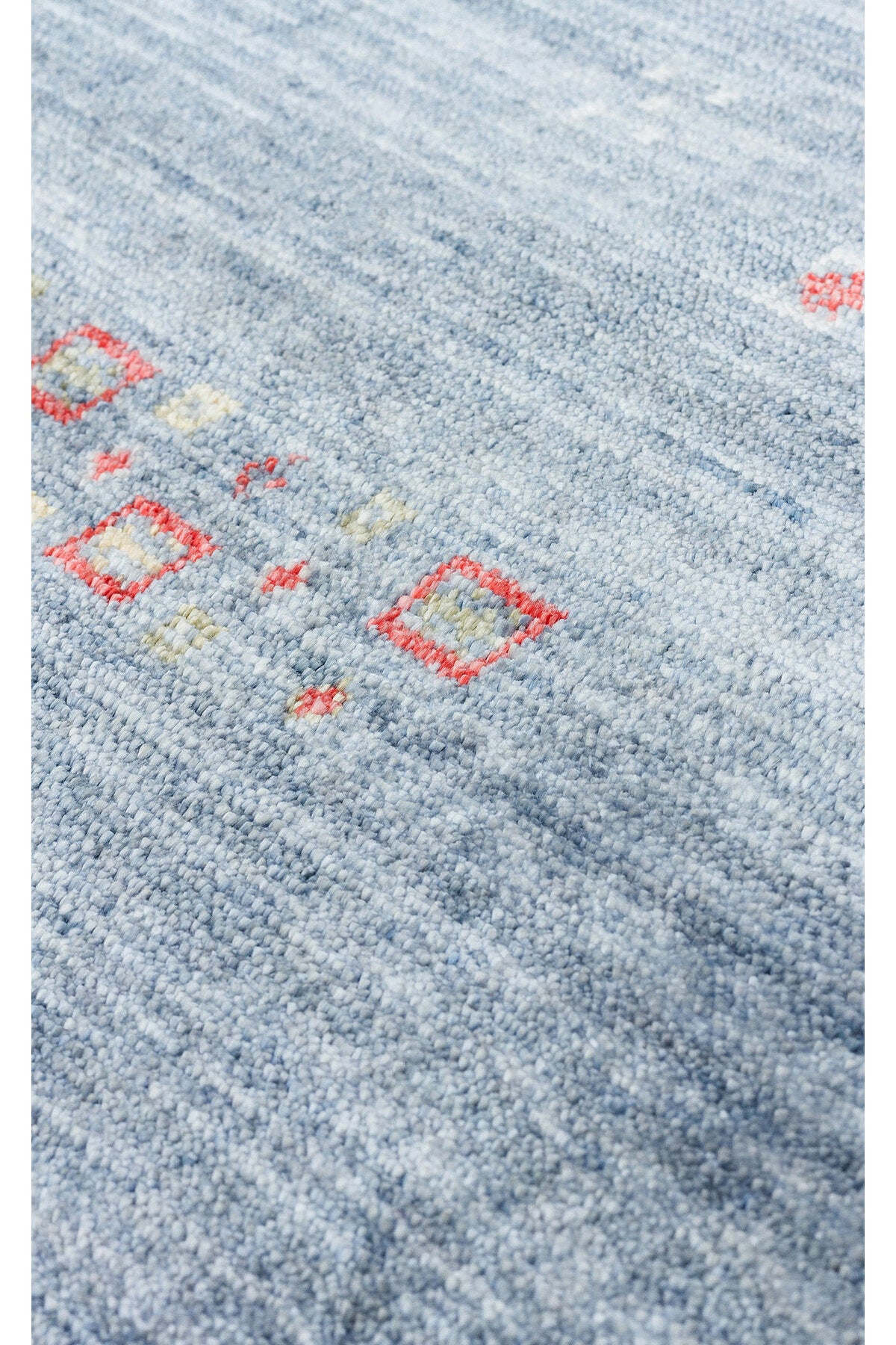 Eko Hali ZARA ZR 06 Blue Round, a special loom carpet shaped by the intensive hand labor of women from Usak. - MALLTURK