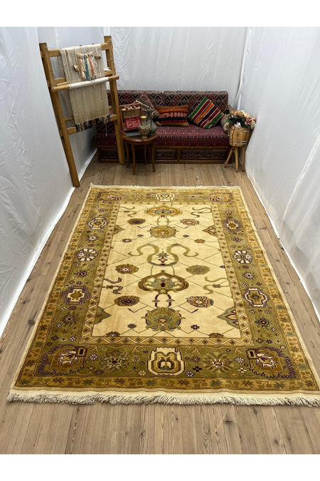 SIRVAN Rug Hand-Woven Usak Rug - 258x186 - MALLTURK