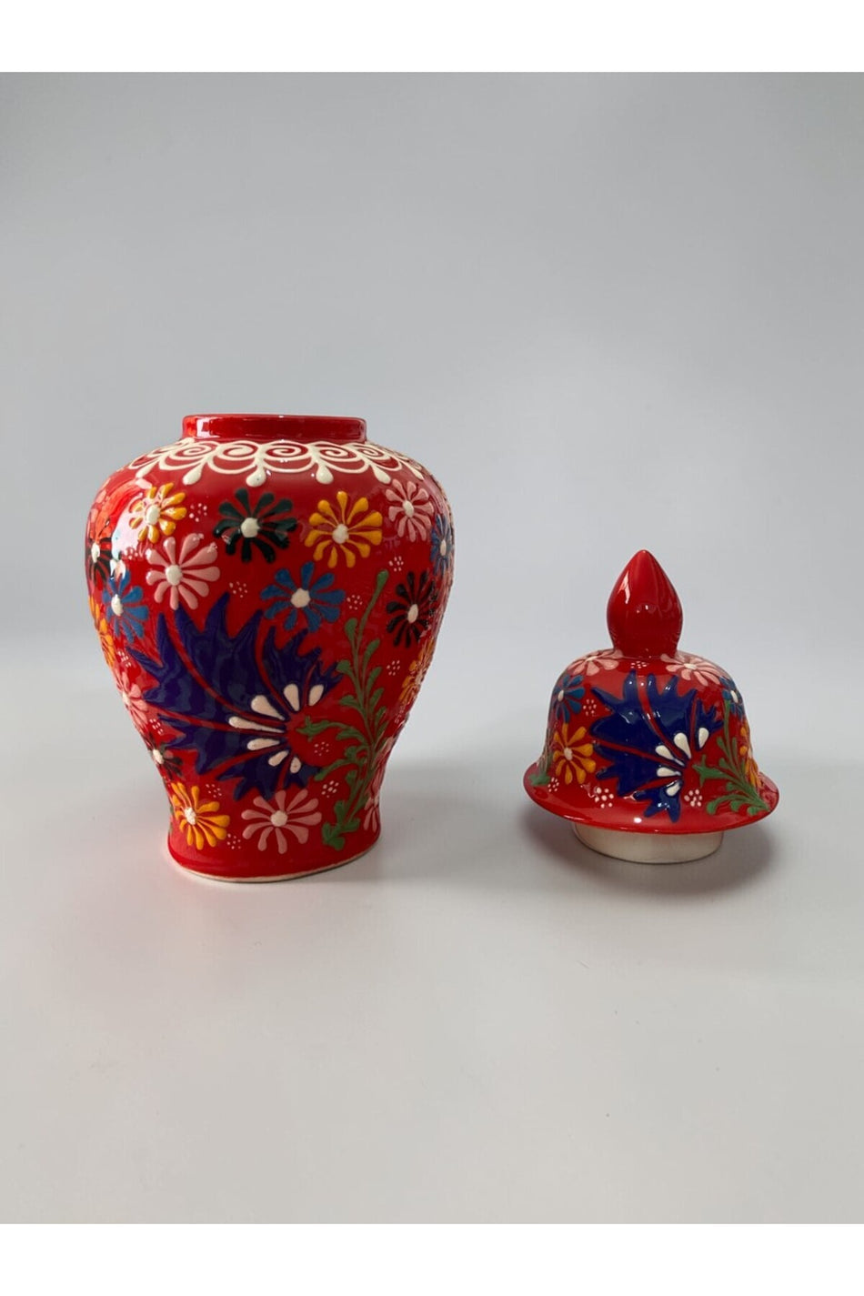 YOOS Handmade 25cm Embossed and Lace Work Red Shah Cube Ceramic Vase - MALLTURK