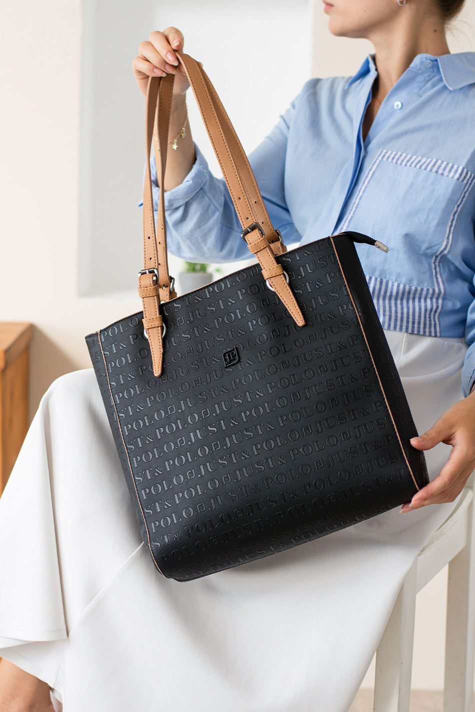 Just Polo Women's Embossed Print OverSIZEd Shoulder Bag and Wallet Set JPM4067 - MALLTURK