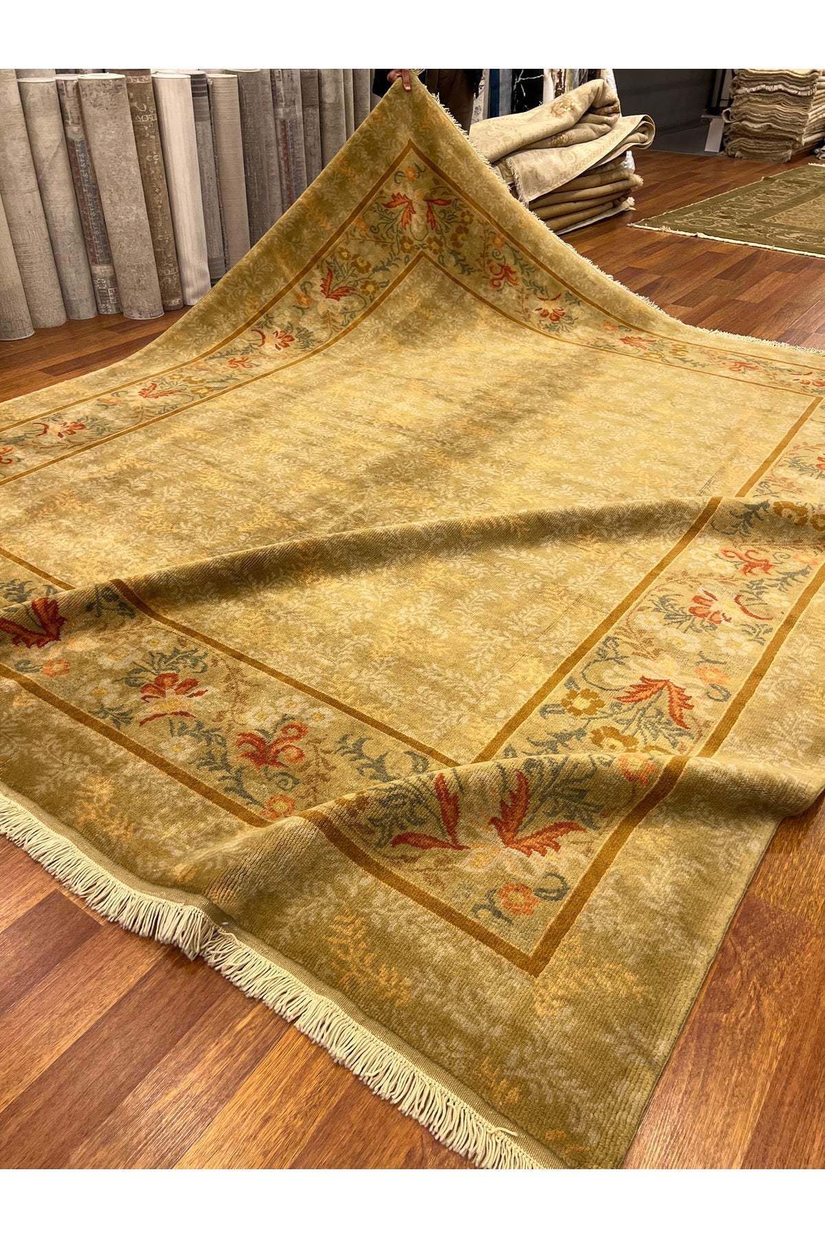 RD RAMAZAN DAG Hand Rug Art Hand-Woven Usak Rug Special Weave Premium Quality Exceptional Bir Urun Size 300x248 - MALLTURK