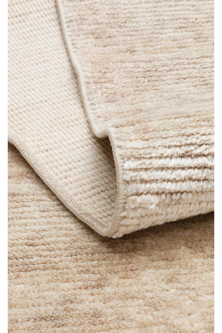Eko Hali GESSi GES PLAiN BEiGE is handcrafted using special lint-free and easy-to-clean Tencel material. - MALLTURK