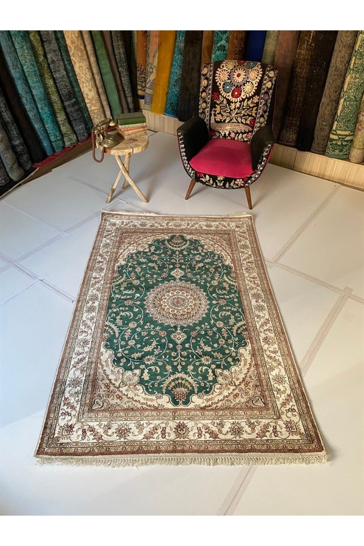 SIRVAN Rug Hand-Woven Silk Rug - MALLTURK