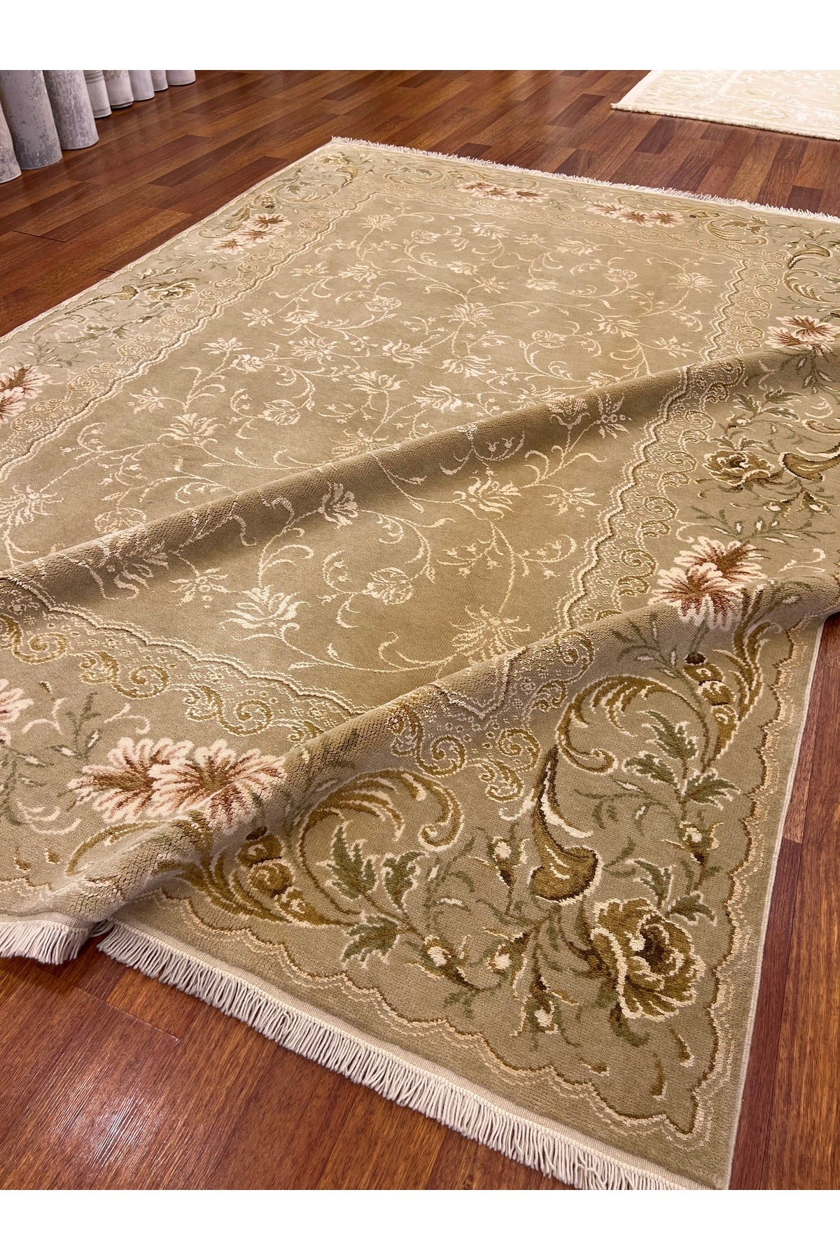RD RAMAZAN DAG Hand Rug Art Hand-Woven Silk Blend Usak Rug Special Weave Size 290x202 - MALLTURK