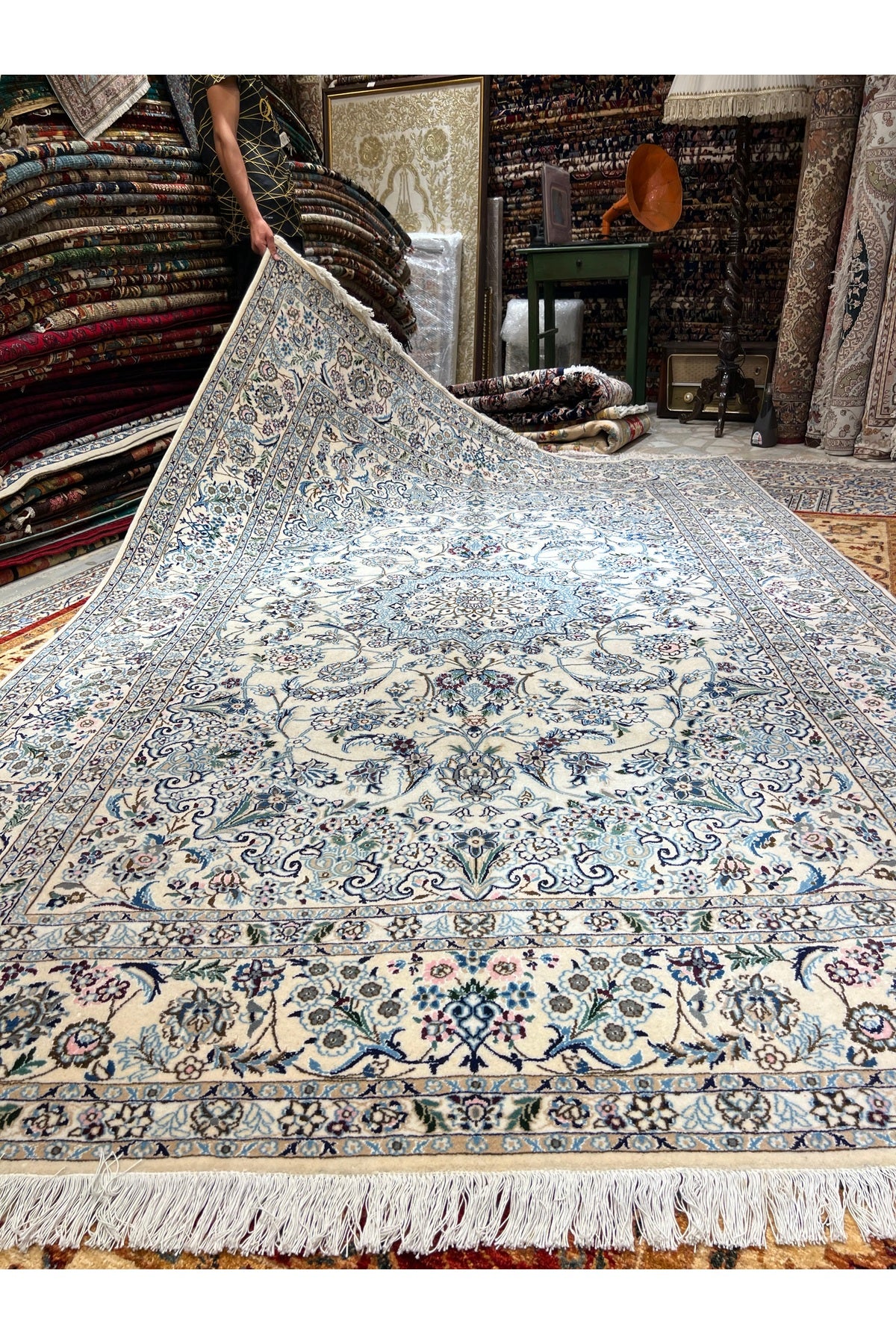 RD RAMAZAN DAG Hand Rug Art Hand-Woven Iranian Nain Rug Premium Quality Wool Blend Size 290x200 - MALLTURK