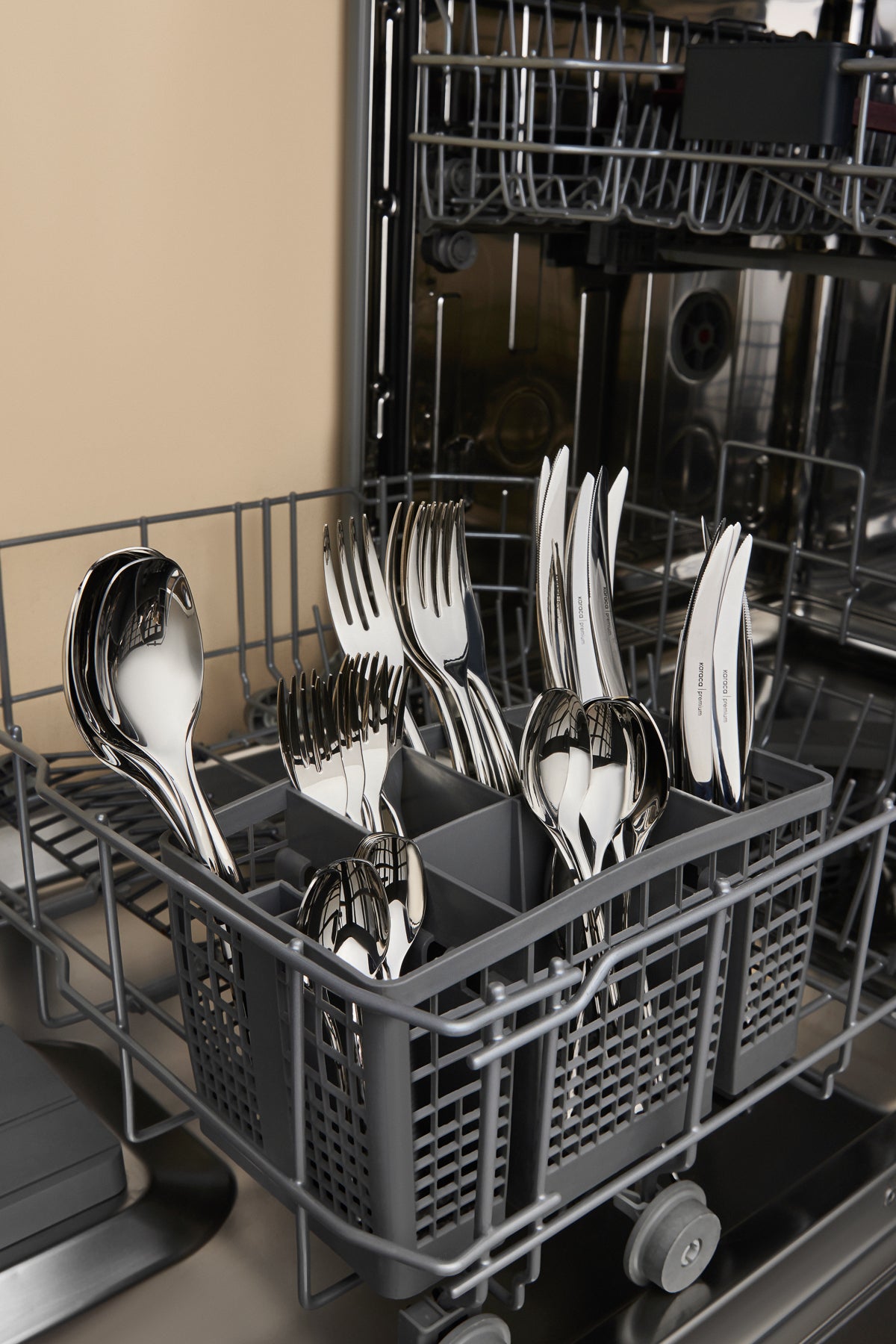 Karaca dora 316 Steel 84 Piece 12 Place Setting premium Flatware Set Boxed - MALLTURK