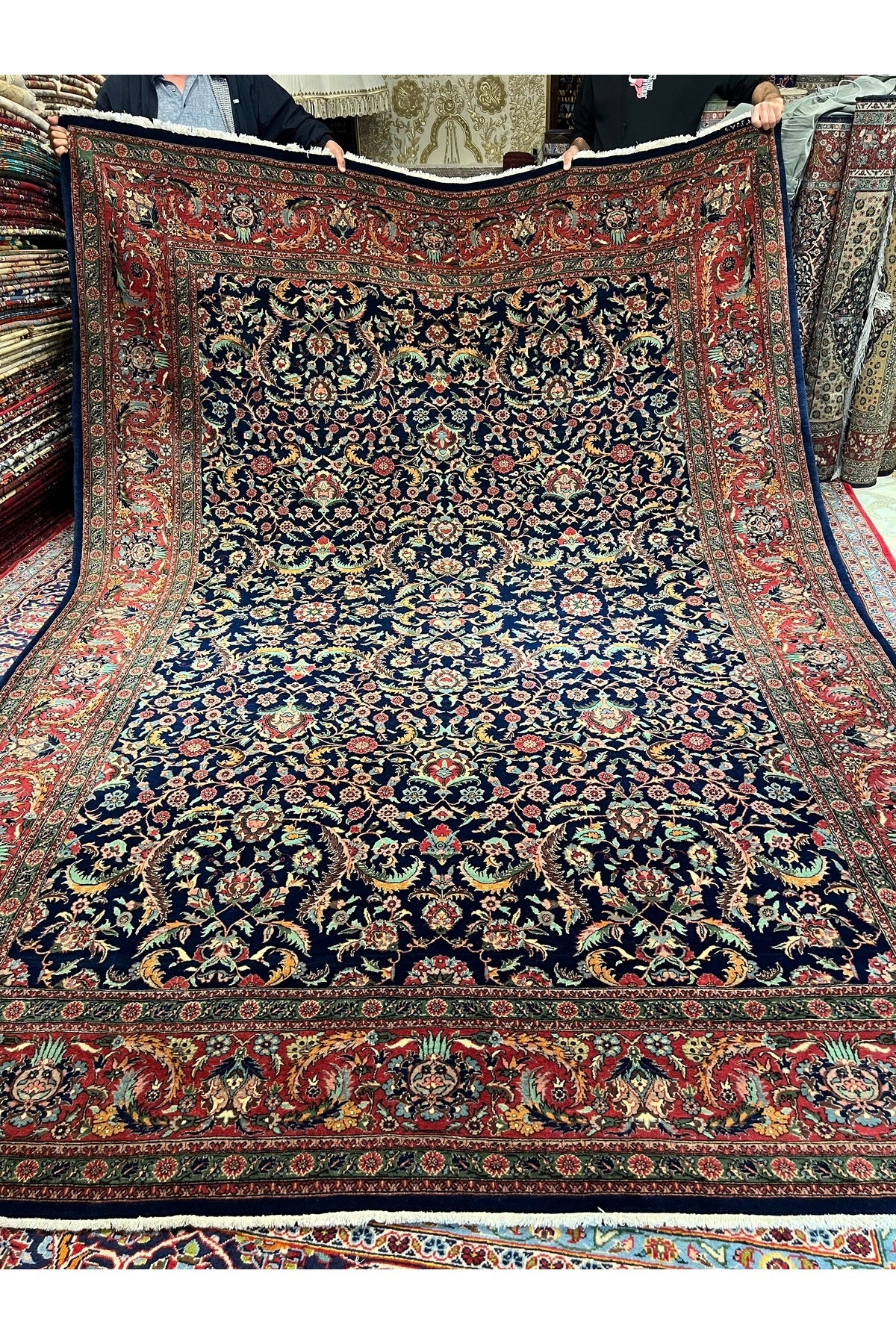 RD RAMAZAN DAG Hand Rug Art Hand-Woven Sivas Prison Workshop Hereke Viyana Pattern Collector Piece Size 345x245 - MALLTURK