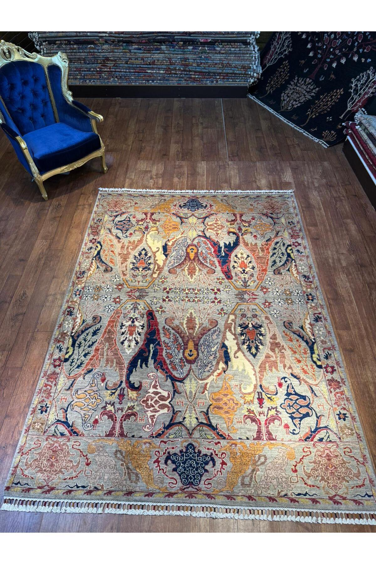 Wool Hand-Woven Afghan Rug