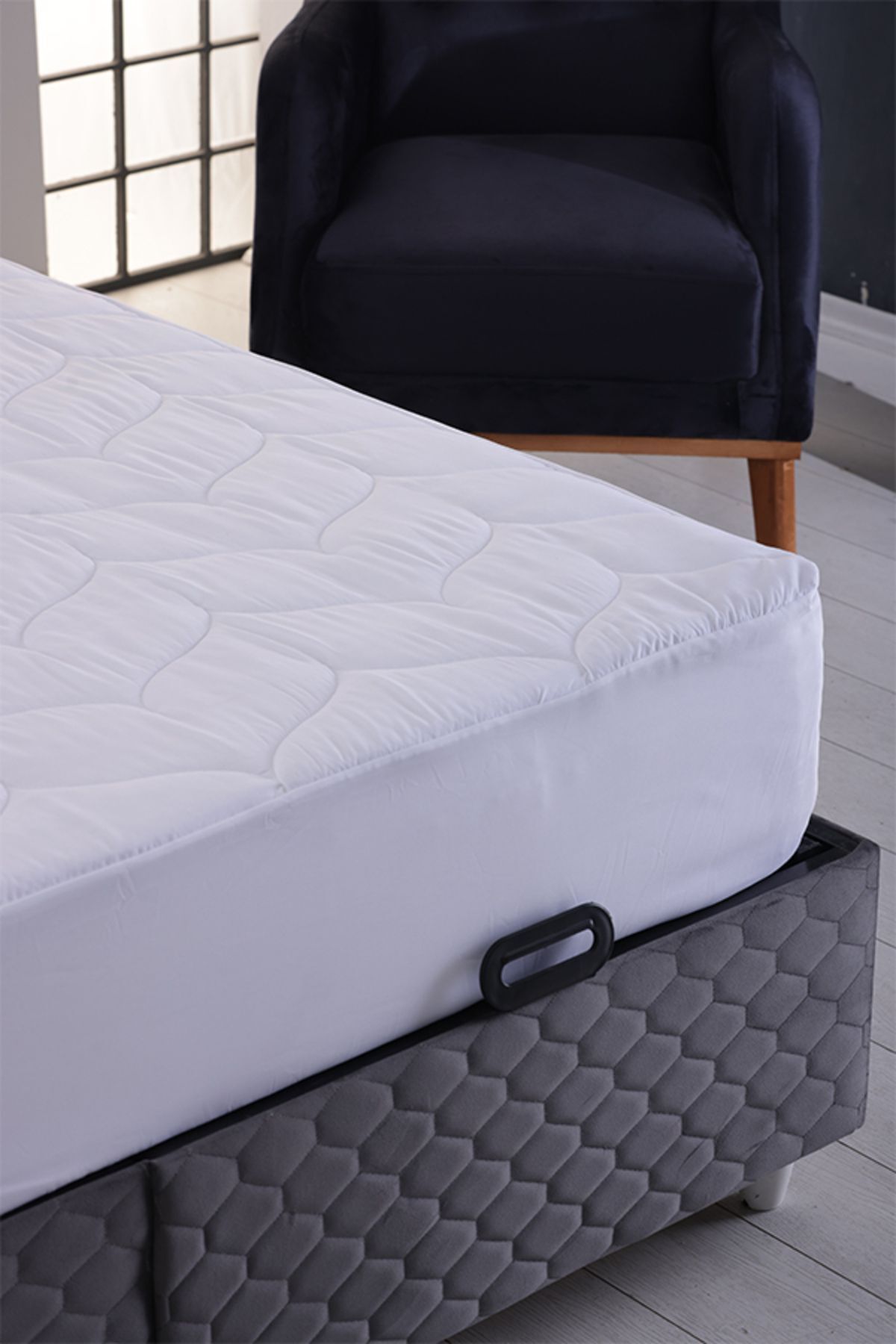 Britishome Bedding Quilted Fitted Mattress Protector - MALLTURK